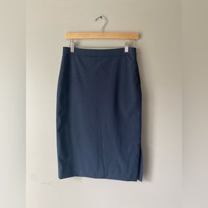 Banana Republic Basic blue pencil skirt below the knee size 2